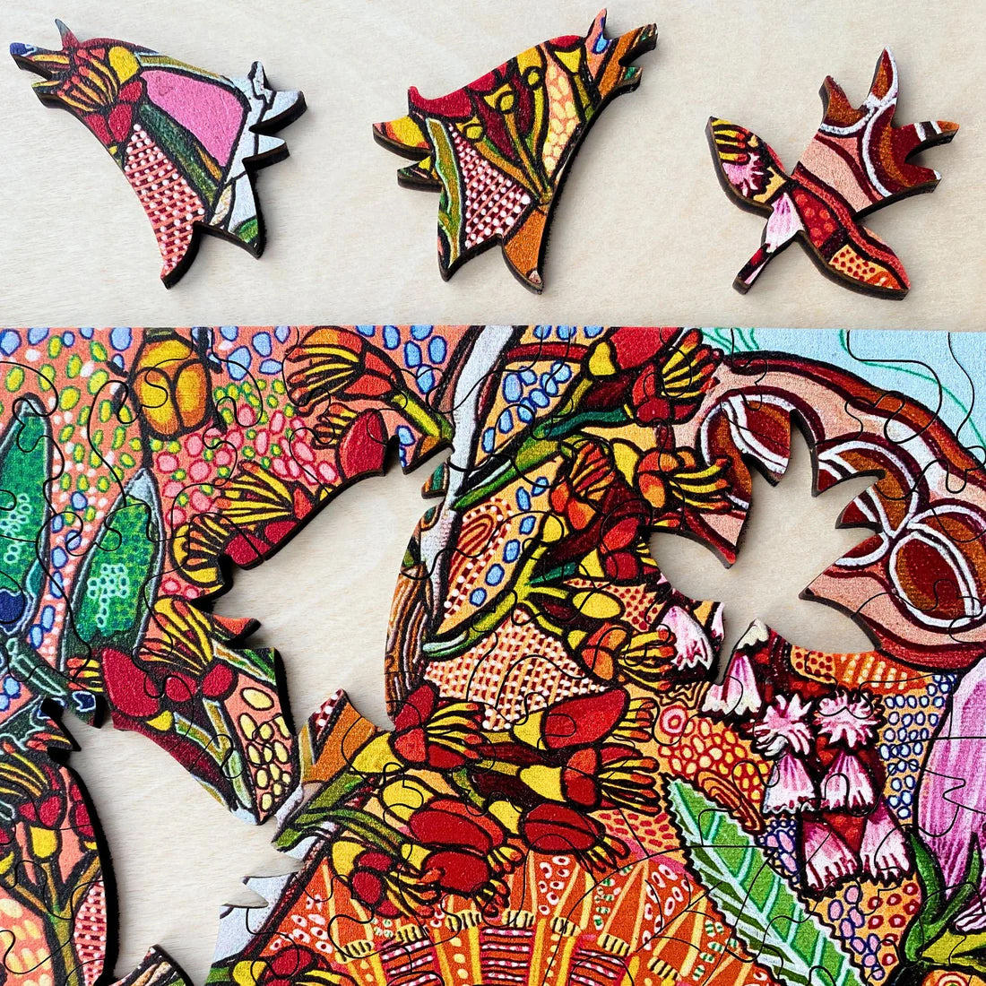 Twigg Puzzles - Golden Whistler - 283 Pieces