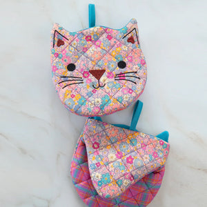 Natural Life - Cat Mini Oven Mitts, Set of 2